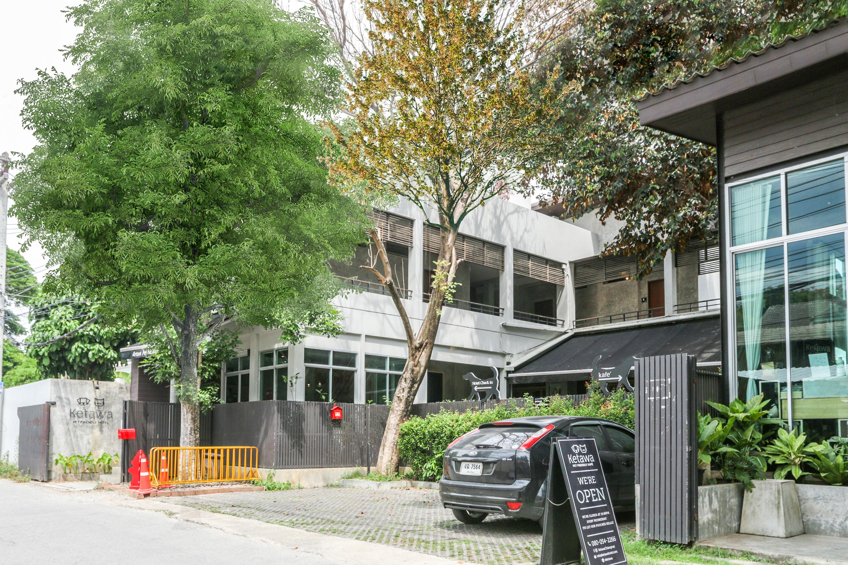 Ketawa Pet Friendly Hotel Чиангмай Екстериор снимка